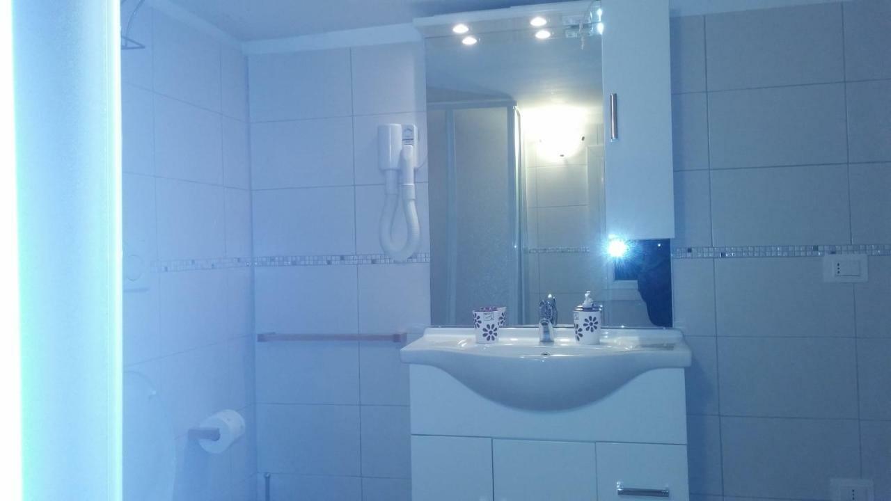 Casa Orchidea - The Fab Stay Бриндизи Екстериор снимка